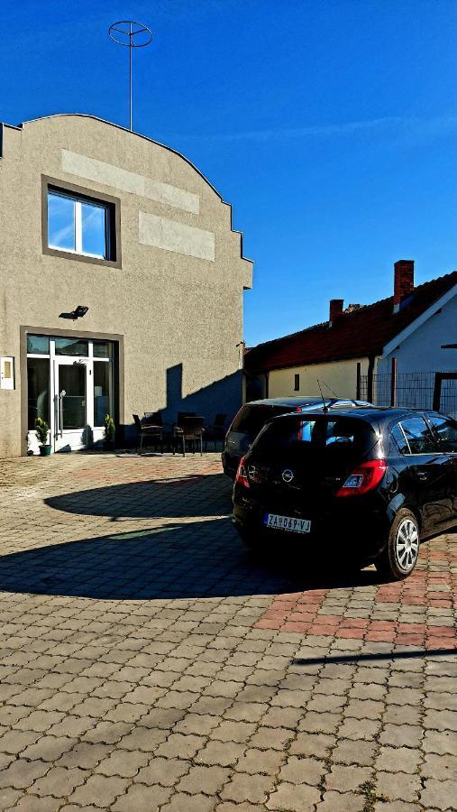 דירות Zaječar Apartman Mladenovic מראה חיצוני תמונה