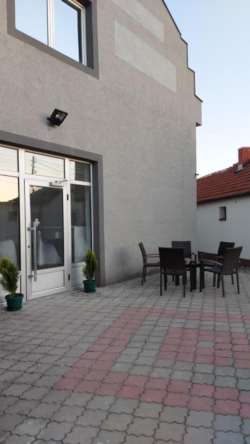 דירות Zaječar Apartman Mladenovic מראה חיצוני תמונה
